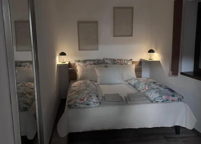 Leona Appartement *